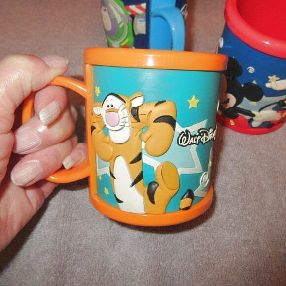 Vtg Disney Mugs Tigger Buzz Lightyear Mickey 3D Plastic Cups Kid Friendly 4X Lot - Picture 10 of 12